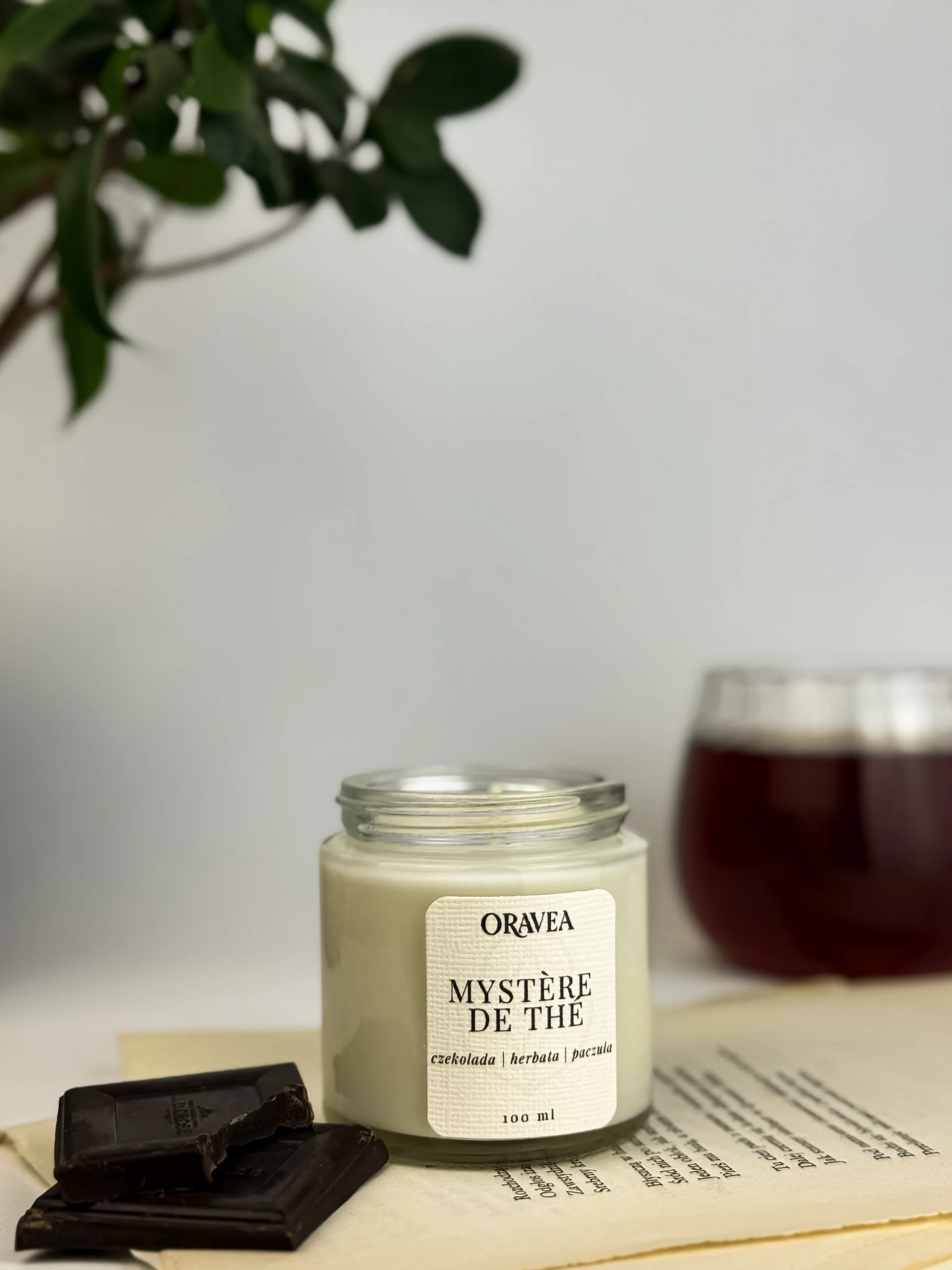 mała świeca sojowa mystere de the oravea czekolada herbata paczula 100 ml na prezent