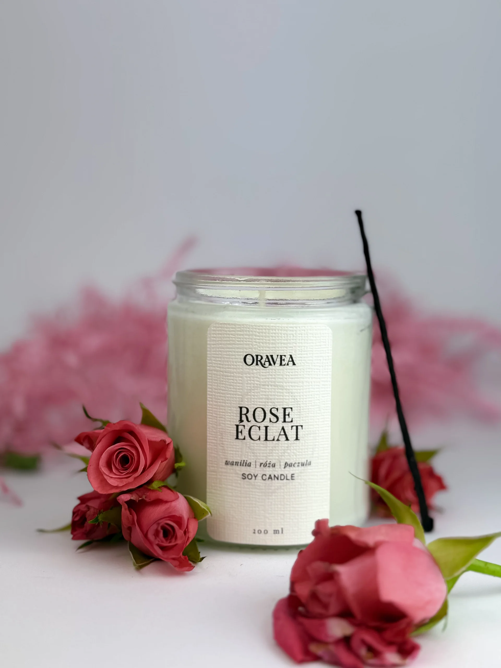 świeca sojowa duża 200 ml wanilia róża paczula oravea rose eclat