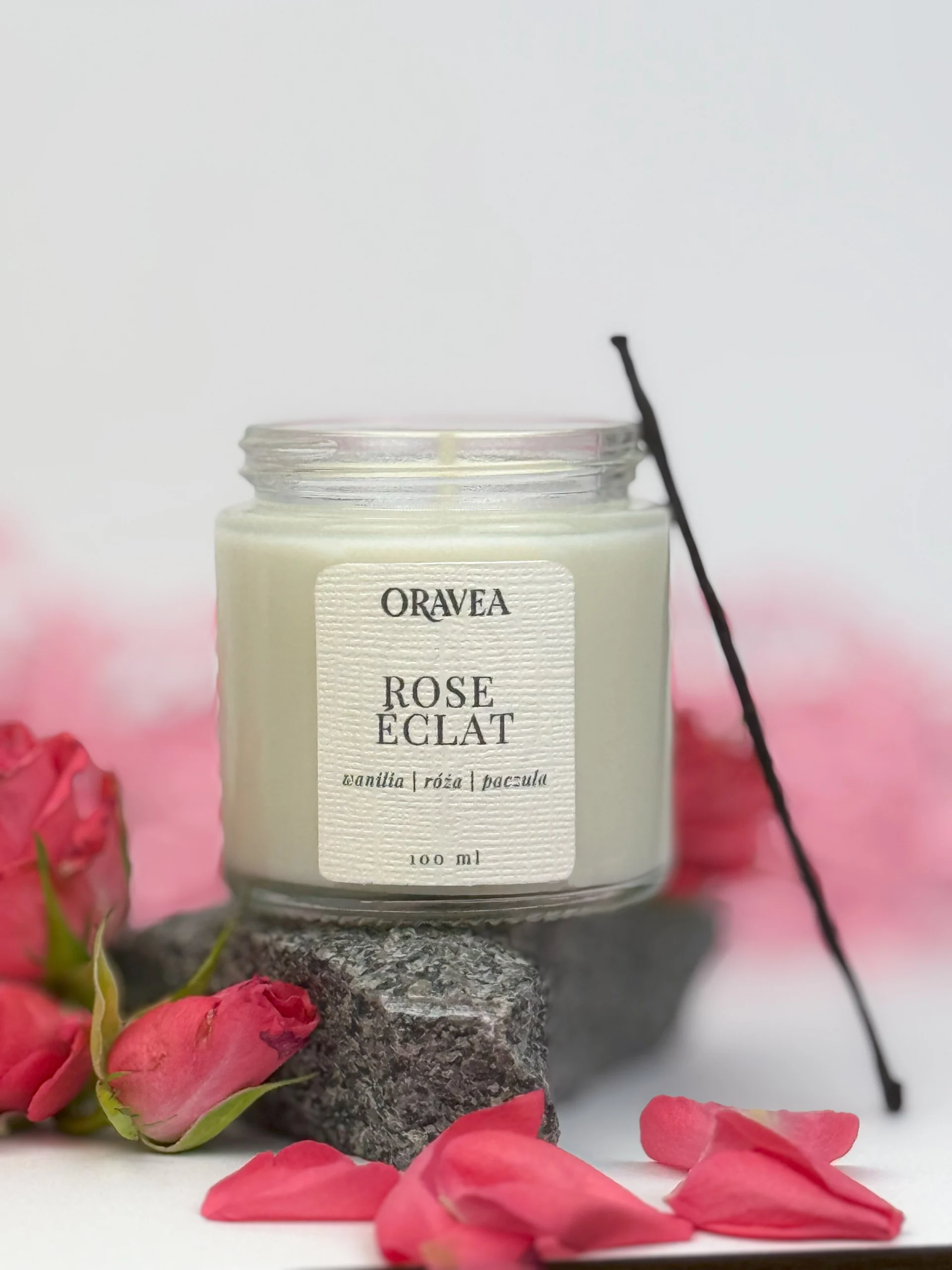zdjęcie główne świeca sojowa rose eclat 100 ml świeca premium zapach wanilia róża paczula +20 godzin palenia